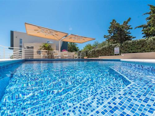 Holiday home - 8 persons -  - Obilaznica - Pag-Novalja - 53291 - Novalja