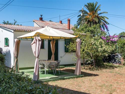 Holiday home - 2 persons -  - Munte - 52100 - Premantura