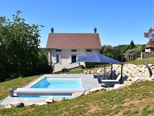 Holiday home - 8 persons -  - 71220 - Martigny-Le-Comte