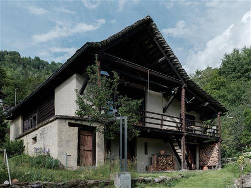 Sommerhus - 6 personer -  - Faido - 6760