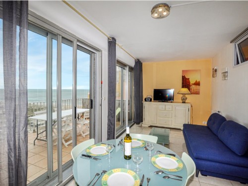 Holiday apartment - 4 persons -  - Av. Paquebot des Sables - 66420 - Le Barcarès