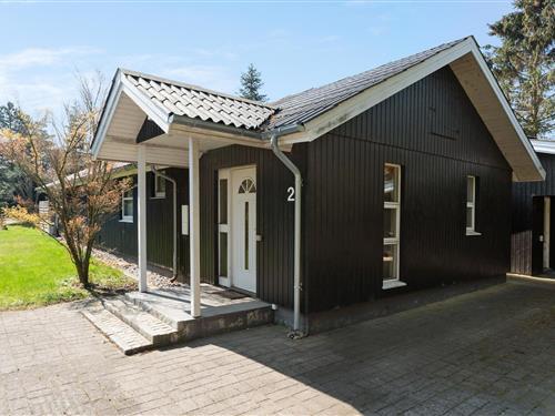 Sommerhus - 8 personer -  - Perikumvej - Marielyst - 4873 - Væggerløse