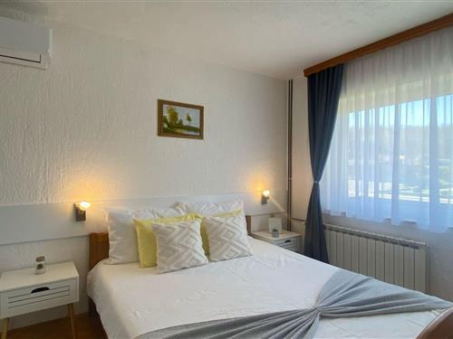 Sommerhus - 2 personer -  - 47245 - Rakovica