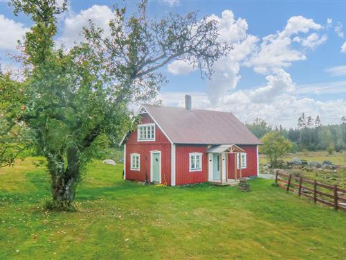 Holiday home - 6 persons -  - Visjö Gård - Visjö/Ödeshög - 599 91 - Ödeshög