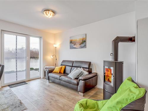 Holiday home - 4 persons -  - An den Pütten - 26969 - Tossens