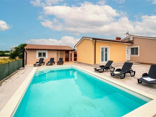 Holiday home - 6 persons -  - Ulica San Zoane - Pula-Galizana - 52216 - Galizana