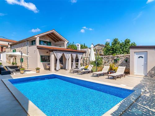 Holiday home - 4 persons -  - Kresini - Zminj- Kresini - 52341 - Kresini