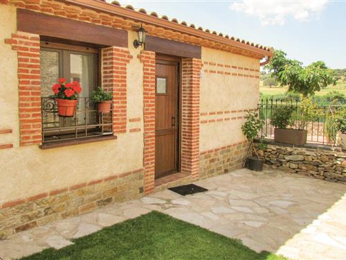 Holiday home - 4 persons -  - C/ del Medio No. - Sierra Francia Los Monteros - 37621 - Aldeanue. De La Sierra