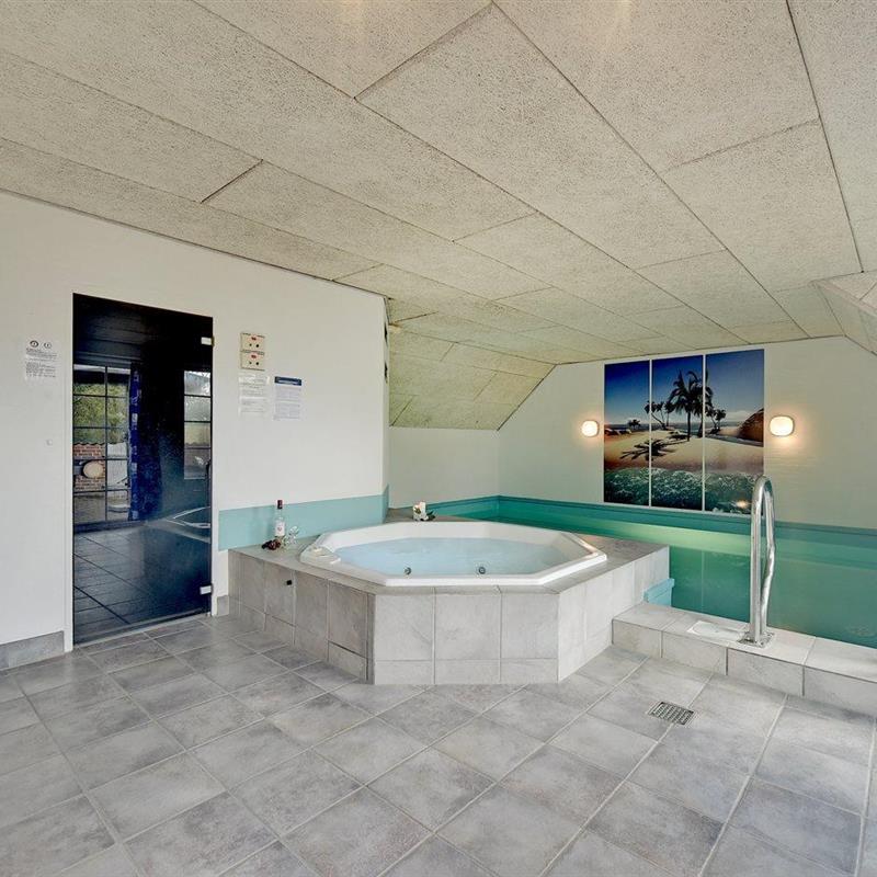 Sommerhus - 10 personer -  - Blomstervangen - Jegum - 6840 - Oksbøl