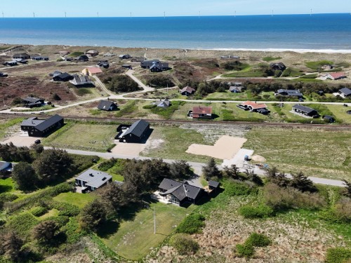 Sommerhus - 8 personer -  - Strandvejen - Vejlby Klit - 7673 - Harboøre