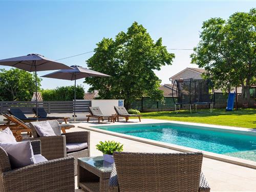 Holiday home - 8 persons -  - Bicici - 52207 - Barban
