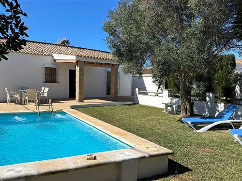 Holiday Home/Apartment - 6 persons -  - carretera del puerto pesquero km - 11149 - Conil De La Frontera