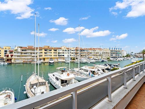 Holiday Home/Apartment - 4 persons -  - Edificio Club Nautic - 17487 - Empuriabrava