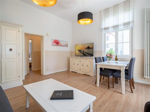 Ferienhaus - 3 Personen -  - Klenzestraße - 17424 - Heringsdorf (Seebad)