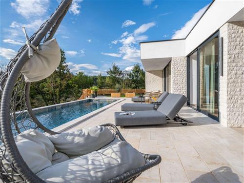 Sommerhus - 6 personer -  - Nedescina - 52231