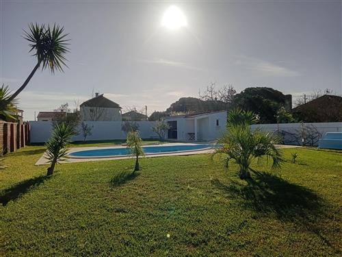 Holiday home - 6 persons -  - Coimbrão - 2425-452