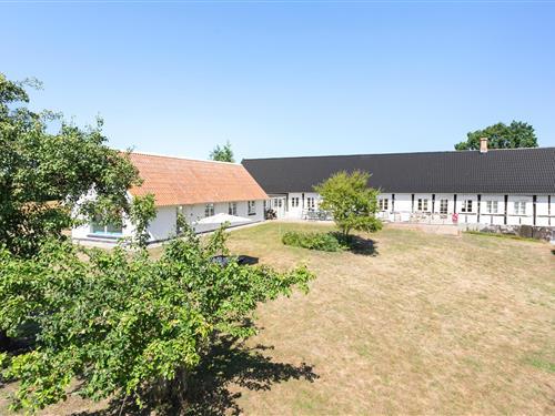 Sommerhus - 18 personer -  - Søndre Landevej - 3720 - Åkirkeby