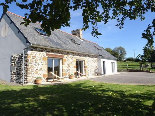 Holiday home - 8 persons -  - 50300 - Saint Ovin