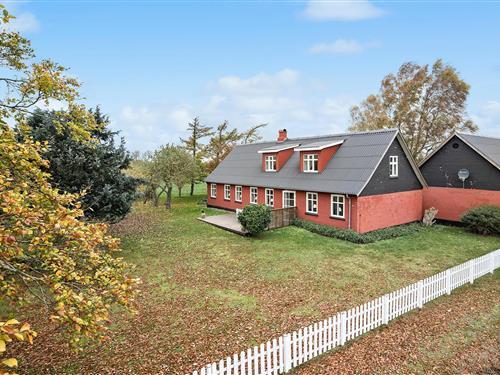 Sommerhus - 10 personer -  - Grammegårdsvej - 3720 - Åkirkeby