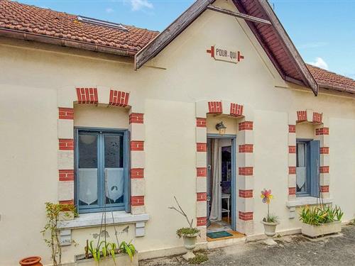 Holiday home - 4 persons -  - Rue Carnot - St Georges De Didonne - 17110 - St-Georges-De-Didonn