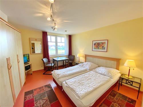 Holiday apartment - 2 persons -  - Quoltitzer Straße - 18551 - Neddesitz