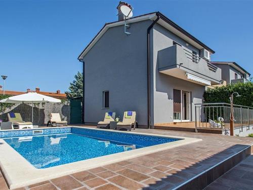 Sommerhus - 12 personer -  - 52220 - Labin