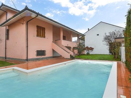 Sommerhus - 14 personer -  - Via Airaldi - 15017 - Castelnuovo Bormida