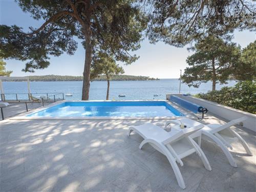 Holiday home - 5 persons -  - Losinj / Mali Losinj - 51550