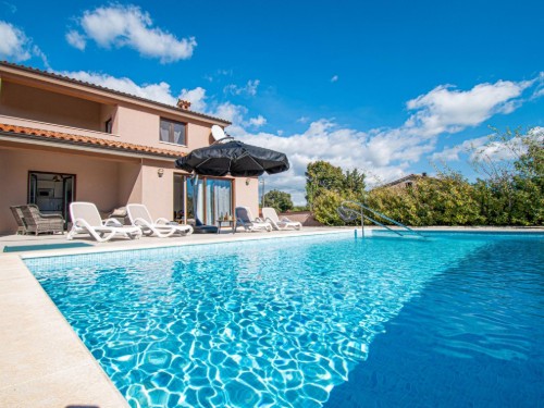 Holiday home - 8 persons -  - 52100 - Pula/Banjole