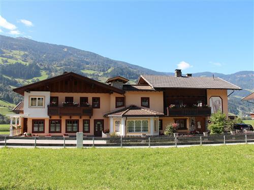 Holiday Home/Apartment - 8 persons -  - Kaltenbach - 6275