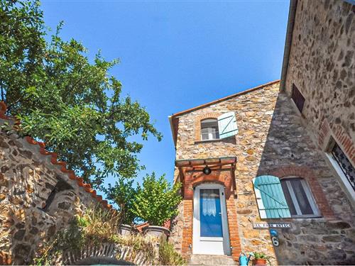 Holiday home - 8 persons -  - Rue de la Pierre Plate - 66400 - Oms