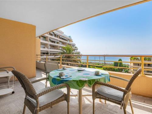 Holiday apartment - 4 persons -  - Avenue Francis Tonner - Cannes-La-Bocca - 06150 - Cannes La Bocca