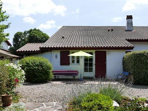 Feriehus / leilighet - 3 personer -  - Maison Bildozteguia - - 64250 - Louhossoa