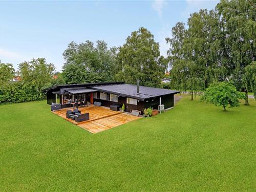 Sommerhus - 6 personer -  - Akelejevej - Marielyst - 4873 - Væggerløse