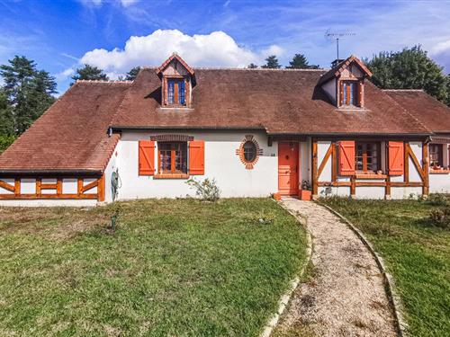 Holiday home - 8 persons -  - Rue des Violettes - 41300 - Salbris