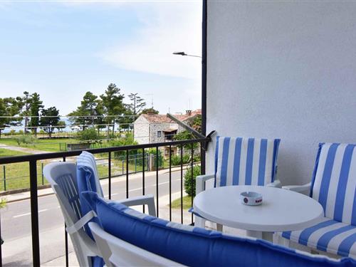 Holiday Home/Apartment - 6 persons -  - 52470 - Umag