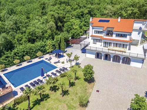 Sommerhus - 16 personer -  - Kosavin - Novi Vinodolski - 51253 - Bribir