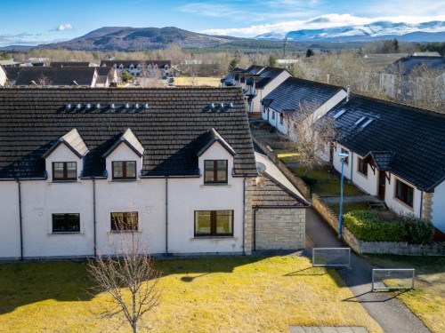 Holiday apartment - 4 persons -  - PH22 1NZ - Aviemore