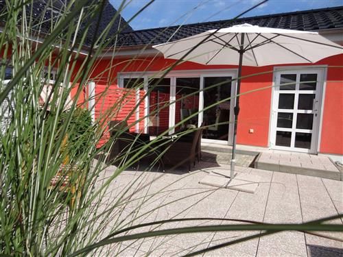 Ferienwohnung - 4 Personen -  - Nah an der Ostsee, Topp ausgestattet, WLAN - 17509 - Loissin