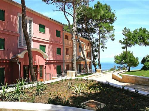 Holiday Home/Apartment - 4 persons -  - 51551 - Veli Losinj