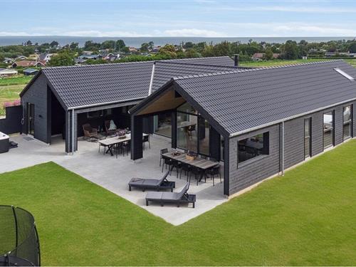 Sommerhus - 16 personer -  - Slåenvænget - Skåstrup - 5400 - Bogense