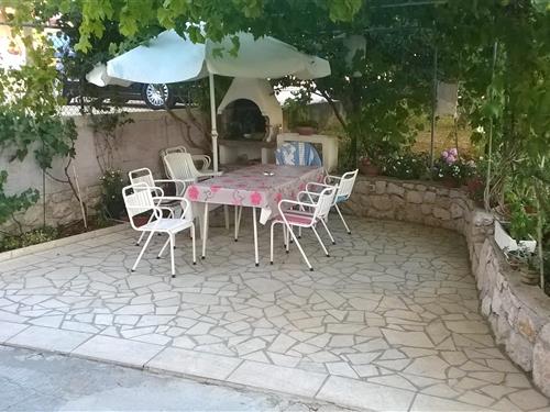 Holiday Home/Apartment - 5 persons -  - Barbat - 51280 - Barbat