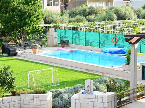 Holiday Home/Apartment - 5 persons -  - 20340 - Ploce