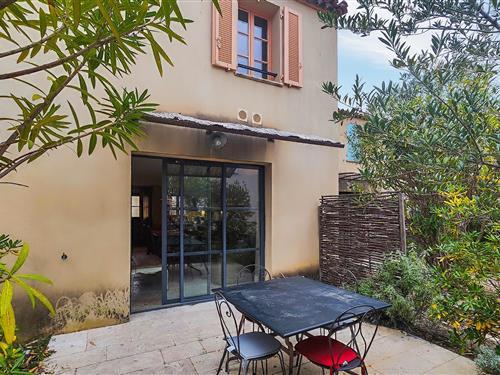 Holiday Home/Apartment - 4 persons -  - Avenue de Talairan - Saint Laurent De La Cabrerisse - 11220 - Saint-Laurent-De-La-Cabre