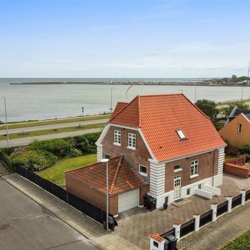 Sommerhus - 10 personer -  - Kattegatsvej - 9900 - Frederikshavn