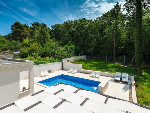 Holiday home - 9 persons -  - Drenovica - 52100 - Pula