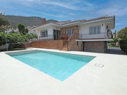 Holiday home - 8 persons -  - 29130 - Alhaurin De La Torre