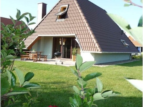 Holiday home - 5 persons -  - 27639 - Wurster Nordseeküste (Ortsteil Dorum-Neufeld)