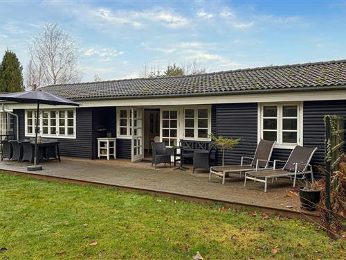 Sommerhus - 7 personer -  - Sivsangervej - Marielyst - 4873 - Væggerløse