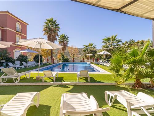 Holiday Home/Apartment - 5 persons -  - Carretera N-432, KM 335.7 SN - 14850 - Baena